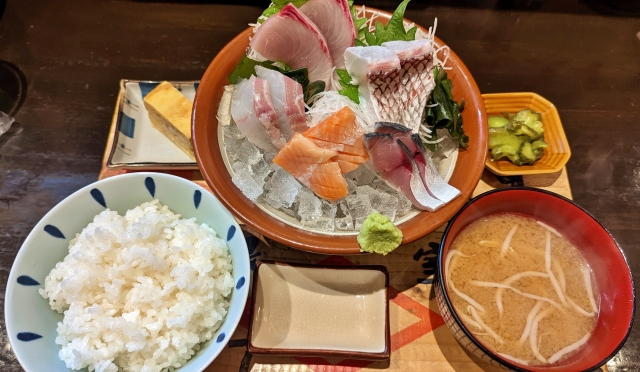 海鮮丼